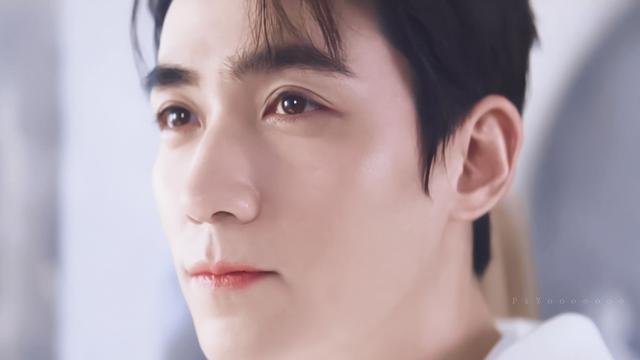 时间雕刻师|朱一龙呲着大板牙干什么呢？实现表情自由，时间雕刻师你值得拥有