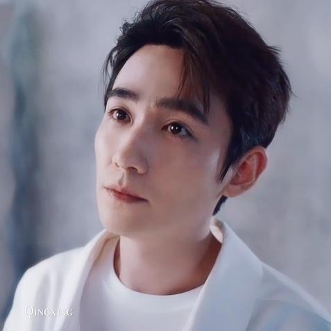 时间雕刻师|朱一龙呲着大板牙干什么呢？实现表情自由，时间雕刻师你值得拥有