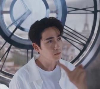 时间雕刻师|朱一龙呲着大板牙干什么呢？实现表情自由，时间雕刻师你值得拥有