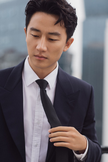 王一博|粉丝不满王一博新剧男二大骂编剧，当事人：只有外行才把编剧当人