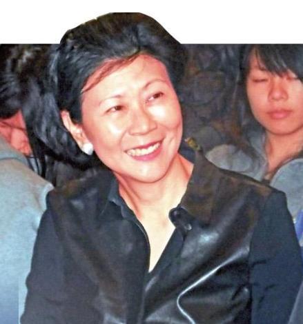 周凯旋|拥有百亿身家周凯旋，绝不只是李嘉诚的“红颜知己”这么简单