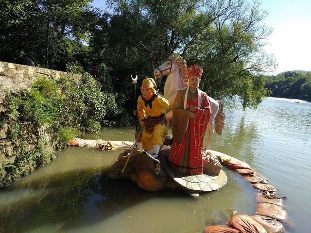 黄果树瀑布正面照片太多,内部长啥样?《西游记》最早告诉了我们