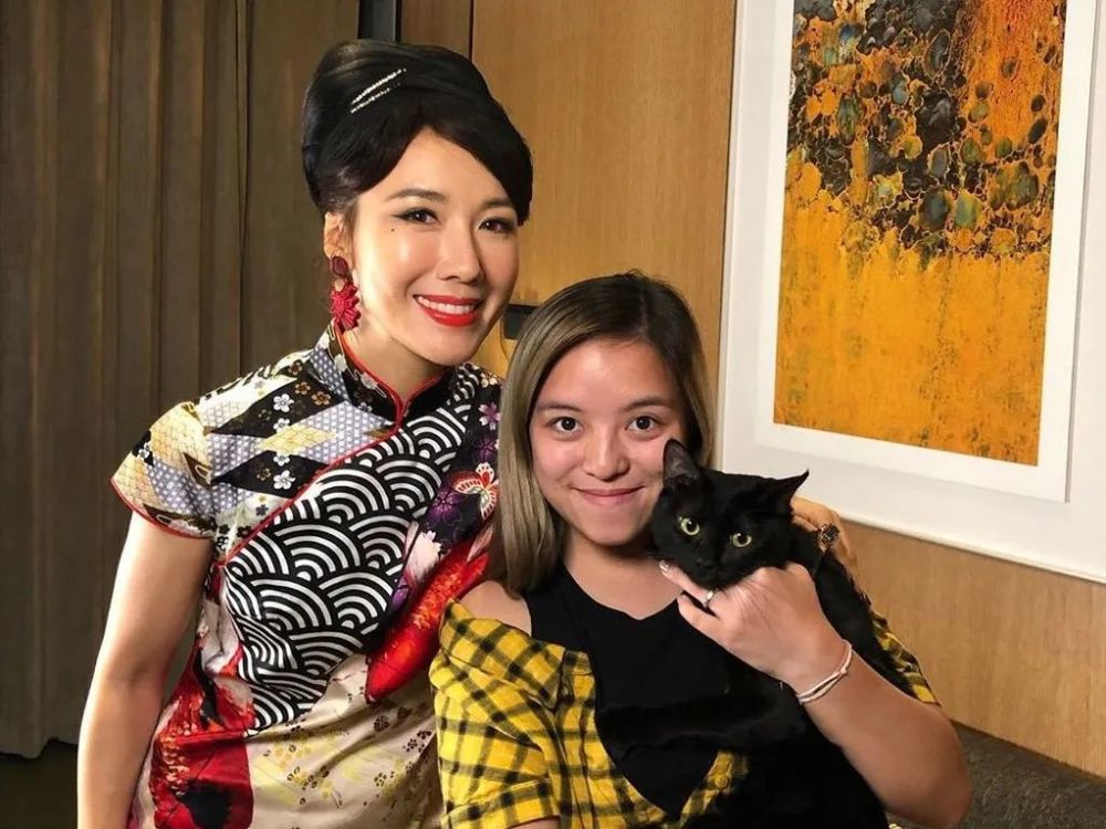 金宵大厦|恭喜！TVB剧集《金宵大厦》中“男一号”荣升哥哥，陪玩超爱宝宝