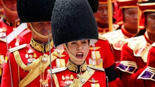 钮钴禄·诗妮娜|从前的贵妃已经死了，如今回来的是钮钴禄·诗妮娜