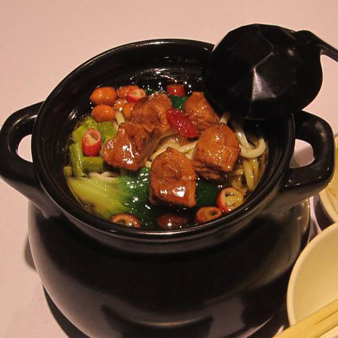 用这份汤鲜味美的时尚罐罐面,来温暖你的胃