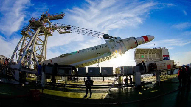 我们知道,当卫星,飞船,逃逸塔在升空的过程中,势必离不开火箭,他们会