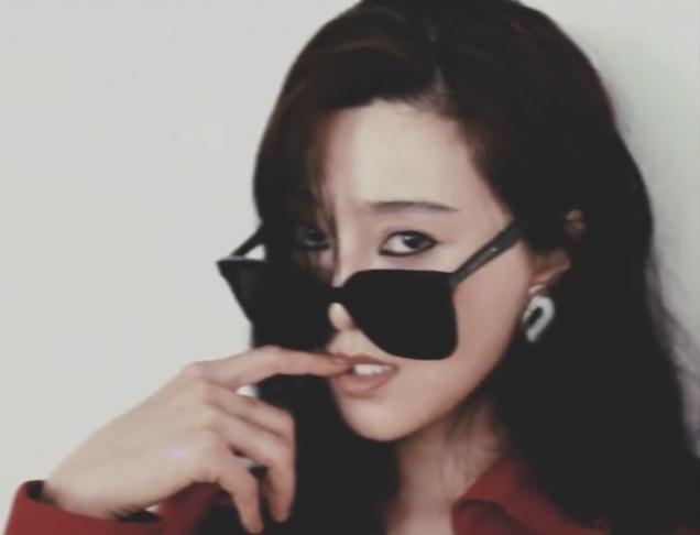 范冰冰|范冰冰已经重回巅峰，在不到一个月时间内，代言和封面就没有停过