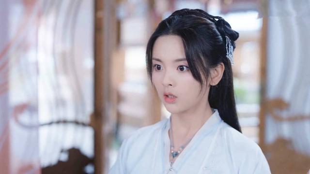 杨超越|两部剧接连扑街，演戏不如选秀容易，杨超越会不会成下一个杨颖？