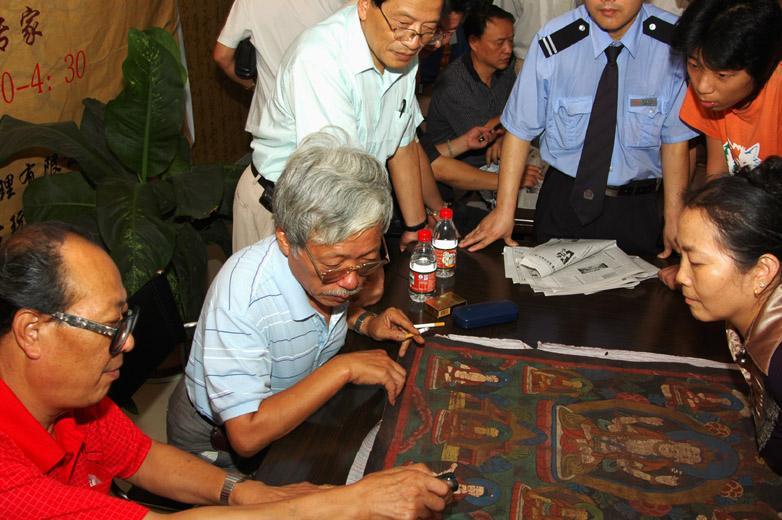 鉴宝|11年前，那个用17万买来转手就卖8000多万的鉴宝专家，结局如何？