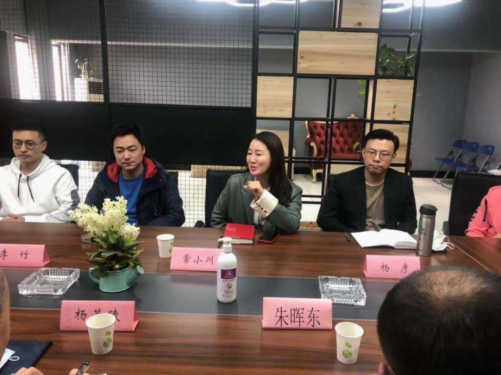 父母爱情|《父母爱情》里他是地主家的女婿，戏外却低调娶了小10多岁的领导