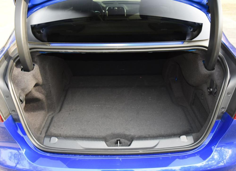 英伦豪华,以运动之名的捷豹xel,体验内饰游艇格调