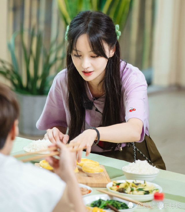 郑爽解释任性的原因回应称是给自己一个机会谭松韵张新成评价引热议