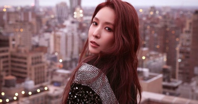 boa晒出二十年前老照片李秀满还很年轻金英敏也很帅气