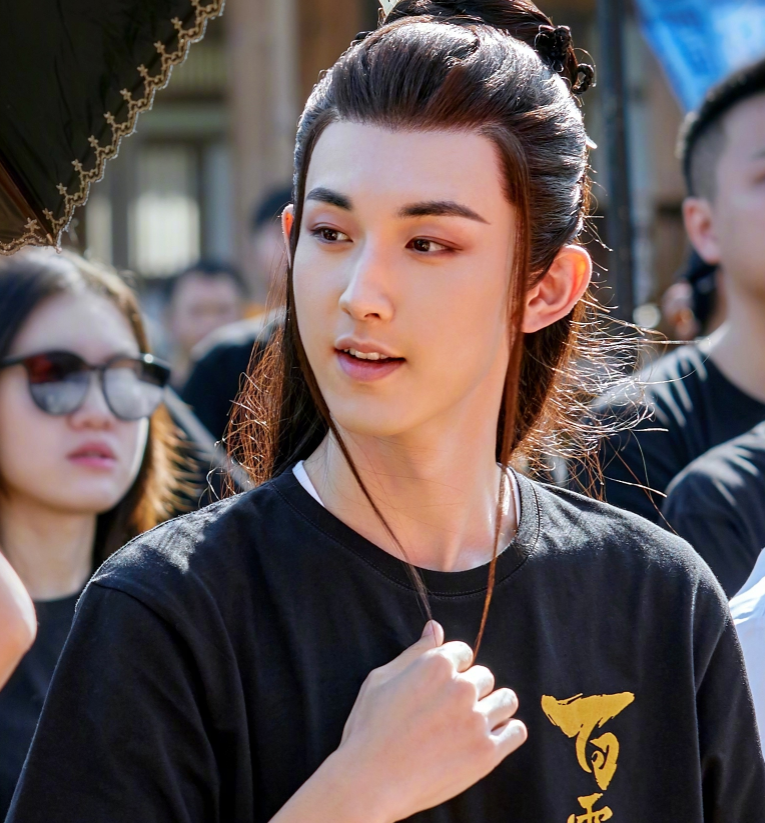 小说女主角人气排行榜_杨洋再拍顾漫小说,女主人气比他还高,得知是谁成爆款没问题(2)