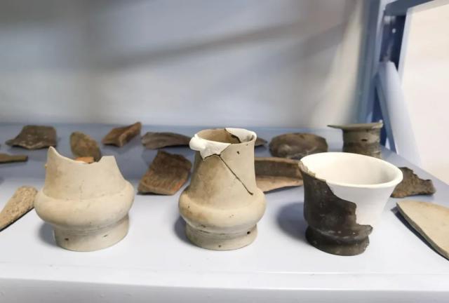 余新西|又发现一处，挖出不少稀罕物件！