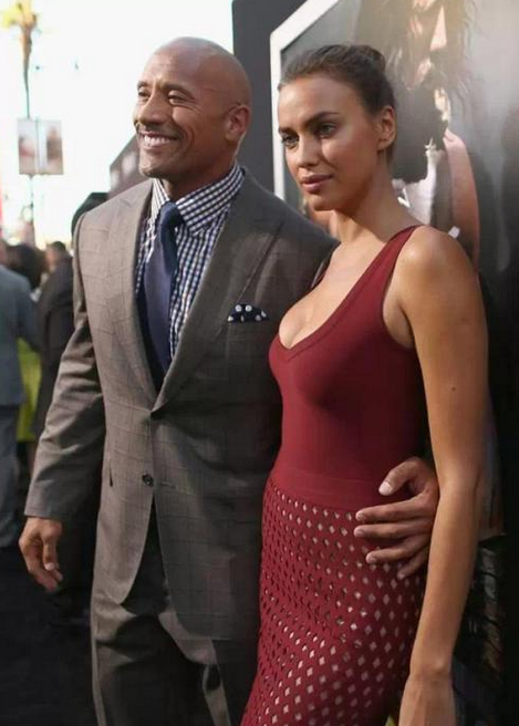 好莱坞男星巨石强森和他的家人进行新冠状病毒检测呈阳性反应