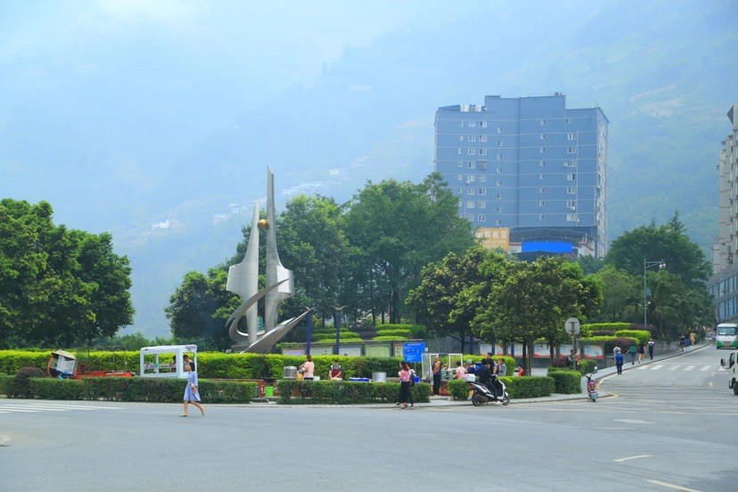 乐山金口河:"双创"下的华美蜕变_腾讯新闻