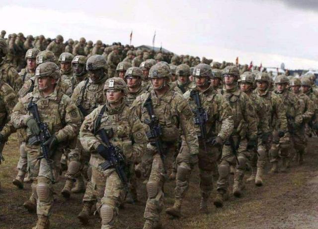 30万俄军"空降"白俄边境,北约大军慌忙撤退