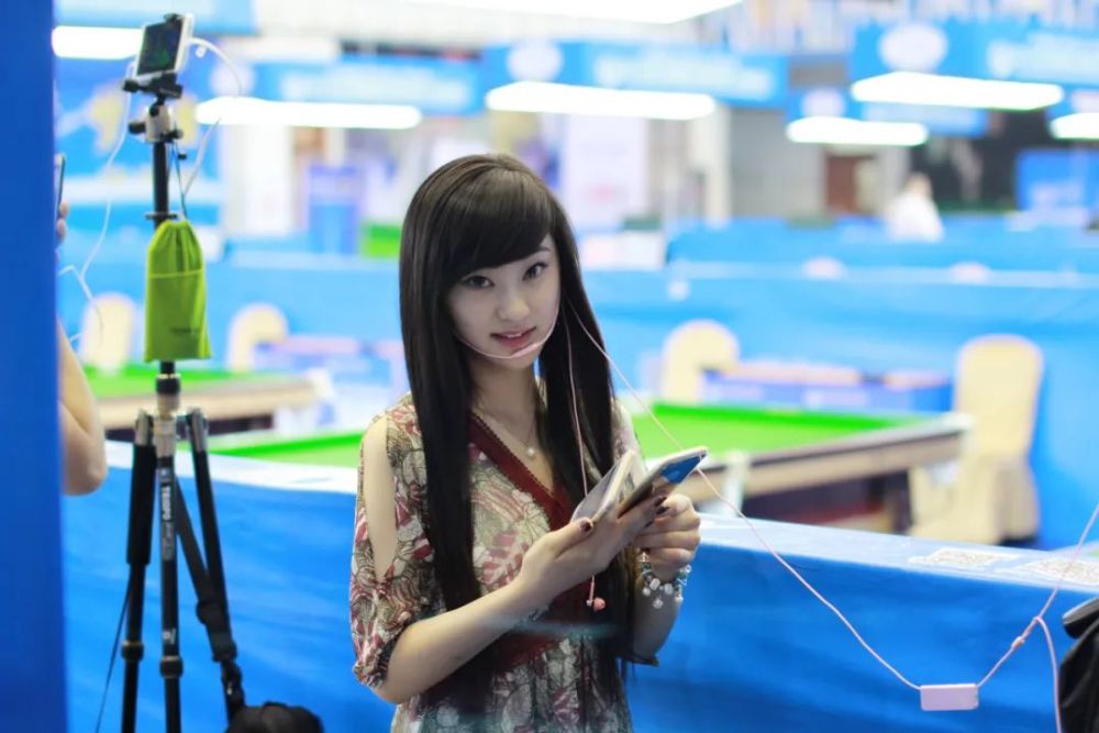 我删了爸妈手机的企鹅体育,他们看到黑粉弹幕会难受