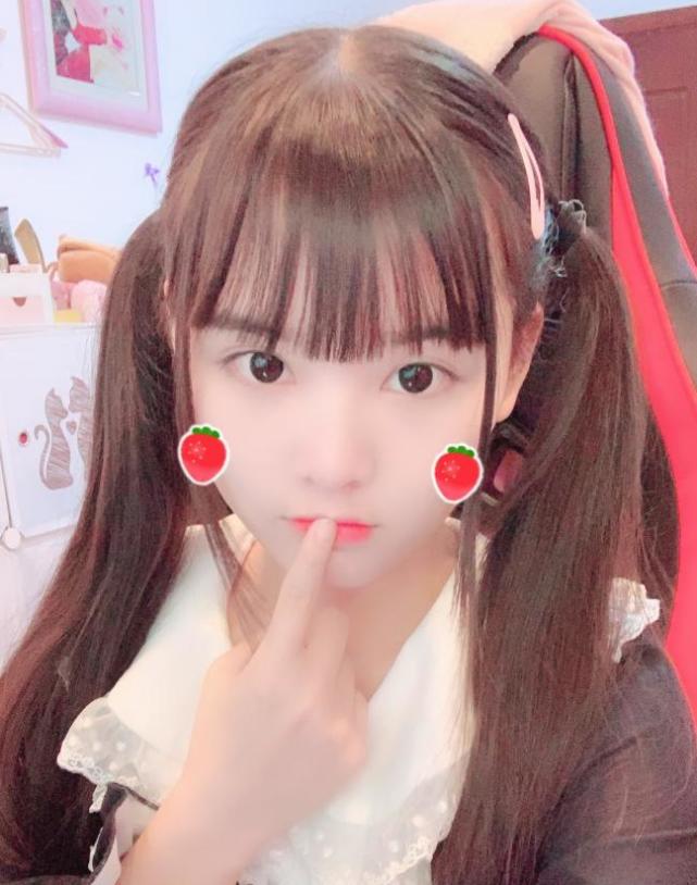 火线妹被打压了?为做手术半个月没出现,数据直接掉了300万