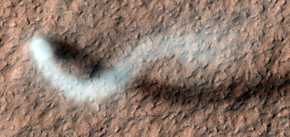 nasa|NASA好奇号发现，火星陨石坑有东西在“跑”，真的存在生命？