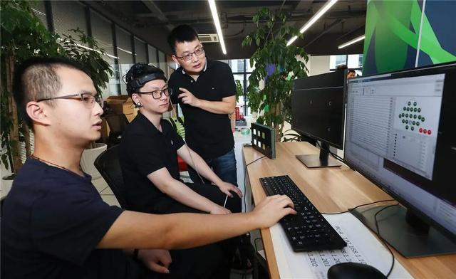 计算机|真正能模仿大脑的计算机：我国类脑计算机领先世界，含上亿神经元