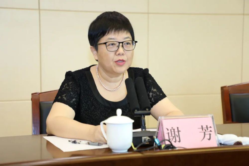 控制中心副主任黄利群介绍了我市秋季学期学生返校和校园常态化疫情