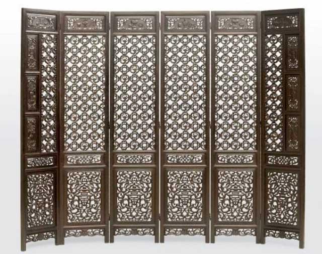 屏风在古人的生活中,是常见和常用的器具,起着礼仪教化的作用
