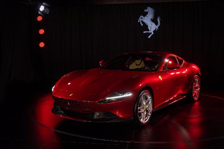 法拉利roma跃动天府之国演绎dolcevita意式奢华全新跃马v82硬顶车型