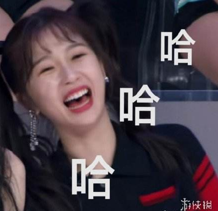 杨超越|一碗水端不平？极挑员工亲自带节奏，夸杨超越却内涵虞书欣