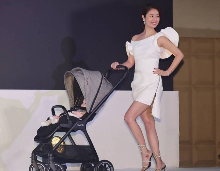 林心如|与霍建华屡传离婚，林心如出席活动冷笑回应：离婚了怎么怀孕？