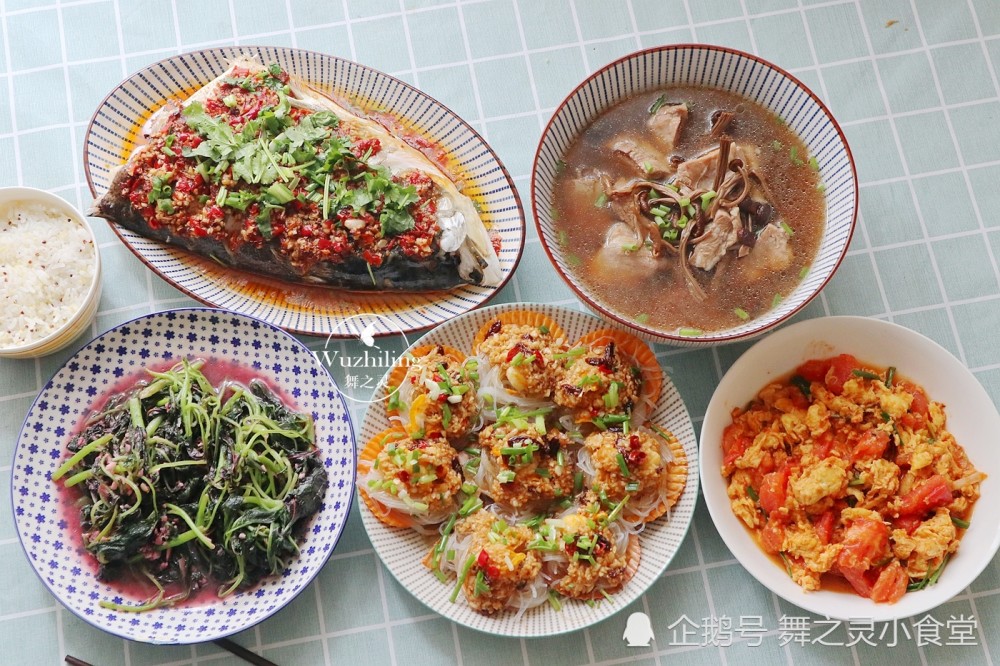 晒晒福建普通家庭的午餐 海鲜和肉都不少 全家吃光光 腾讯新闻