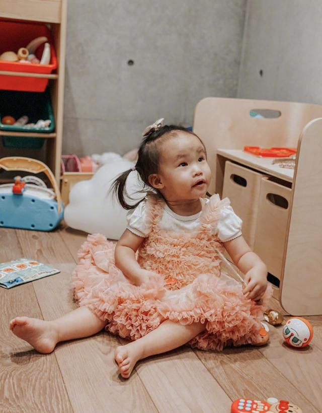 欧弟|欧弟罕见晒祖孙三代同框，母亲妻子女儿齐出镜，婆媳相处融洽