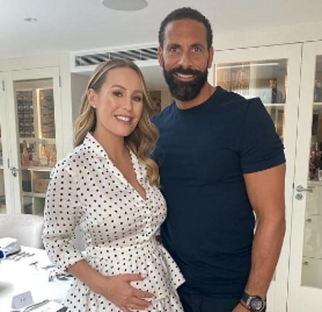 费迪南德妻子抱怨怀孕后的痛苦,称照片虽美,但脚肿得很厉害