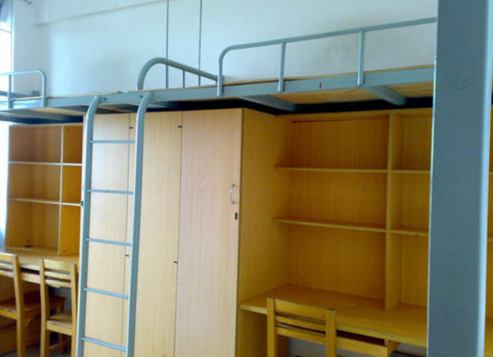 大学新生寝室床铺怎么选?避开这4类坑人的床位,大学生活烦恼少