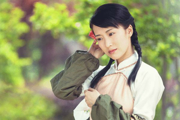 严屹宽浪子回头首播开局就是逼李念穿泳装堪称烂剧典范