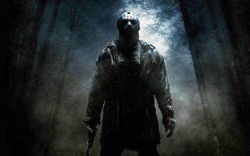 杰森,同样出自欧美经典恐怖片,是《十三号星期五》的主角,戴着一副