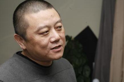 徐静蕾|才女徐静蕾：19岁开始没断过男朋友，身后男人一个比一个厉害