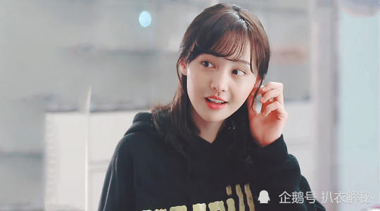 郑爽|郑爽首谈放飞自我，过早成熟并非好事，想给自己一个的任性过程