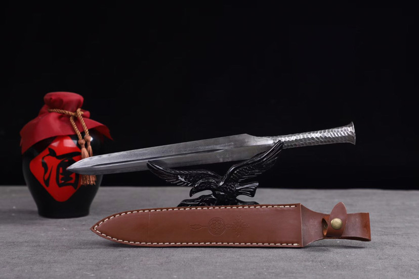 小剑|手锻一体小剑，手工折叠百炼花纹钢