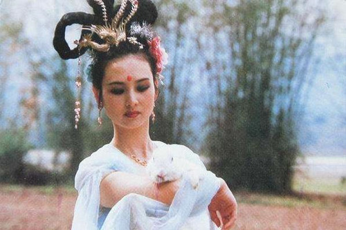 邱佩宁|一生只演一角色，弃演从商成女强人，捐6000万建学校，却少有人知