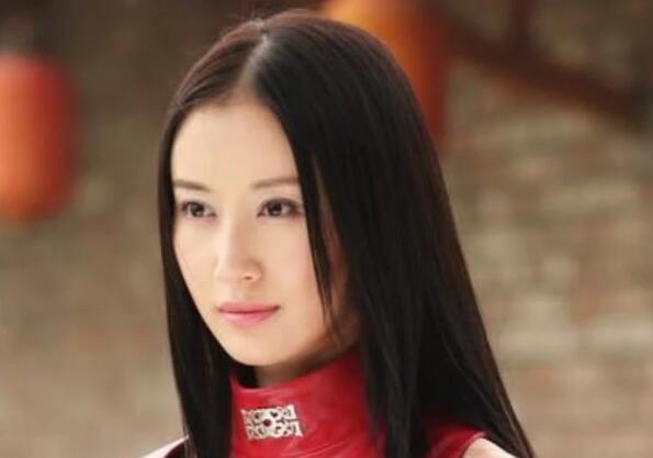 魔幻手机:华人牌2060款手机傻妞为您服务,请输入开机密码