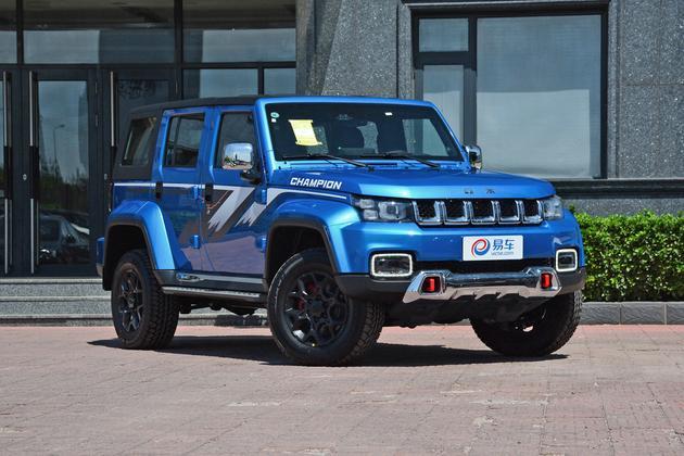 北京bj40|终于火了！月薪8千买这车？北京BJ40 vs INSPIRE