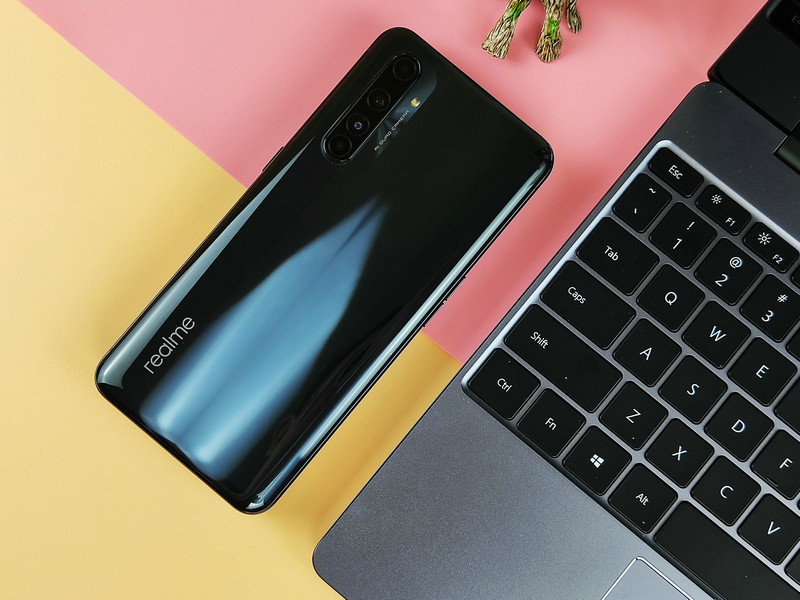 程度的降价,但考虑到价格和自身的配置,个人还是最推荐这款realme x50