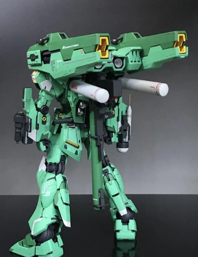 模玩控使用牛高达身体改造ewac杰斯塔