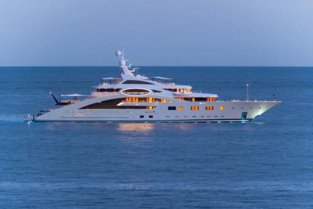 游艇每周100万欧元85米超豪华游艇ace