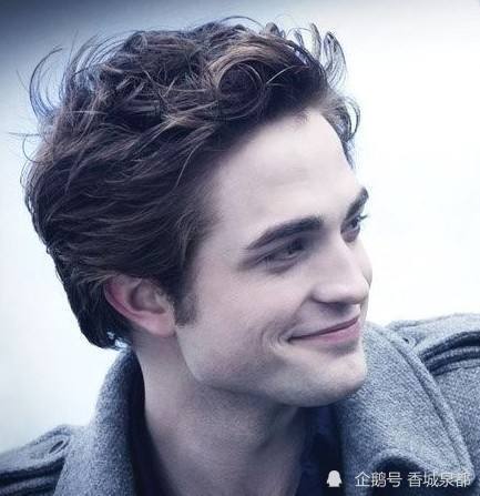 《暮光之城》男主"爱德华"确认感染新冠,正在拍摄蝙蝠侠当中