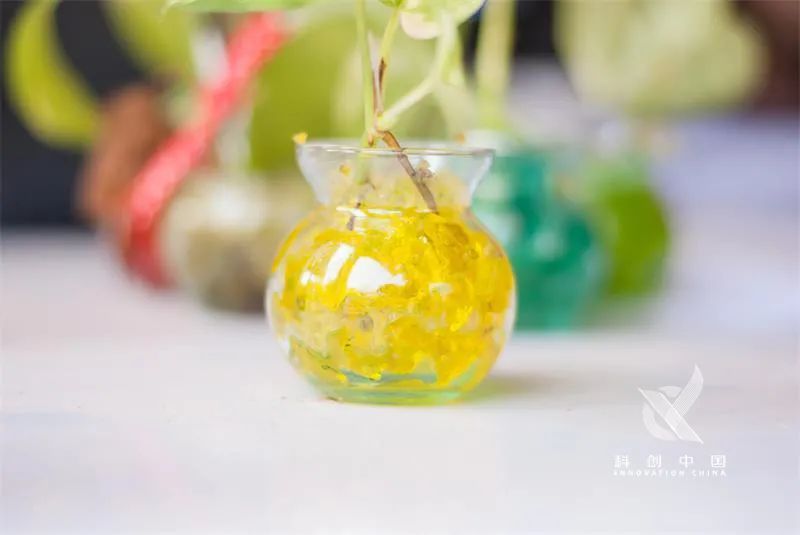高分子|刷屏的“散装卫生巾”，和这种材料有关