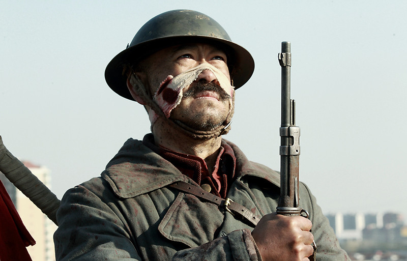 八佰票房口碑双丰收老铁姜武上演英雄觉醒