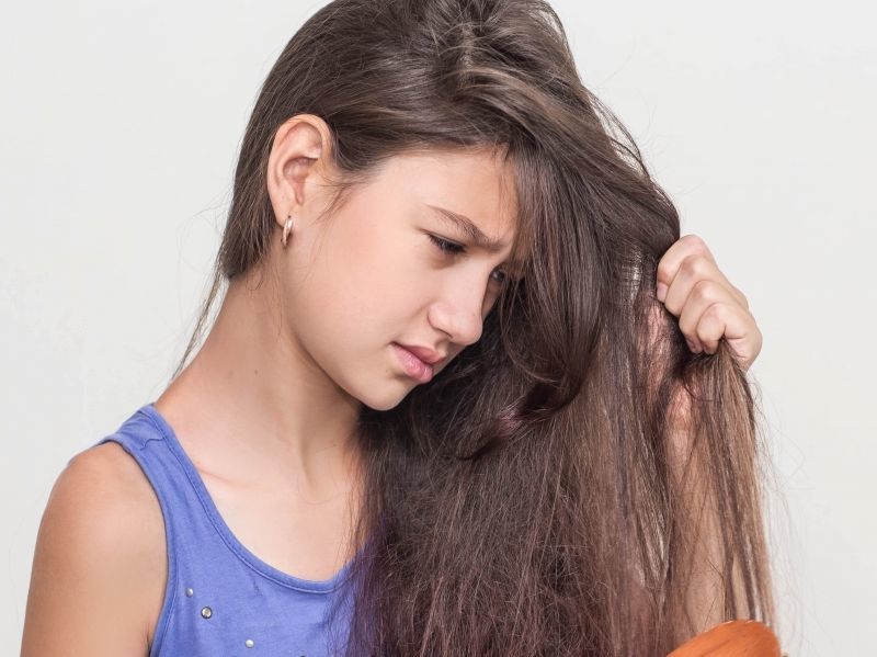 年轻人长白发不简单,这4个诱发因素,你得早日搞明白了